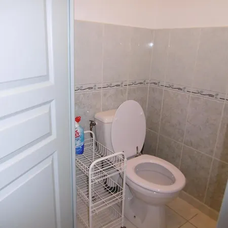 7 Pers, à 400m, 3 Ch, Terrasses, Parking, Proche Commerces Et Loisirs - Fr-1-795-44 Narbona