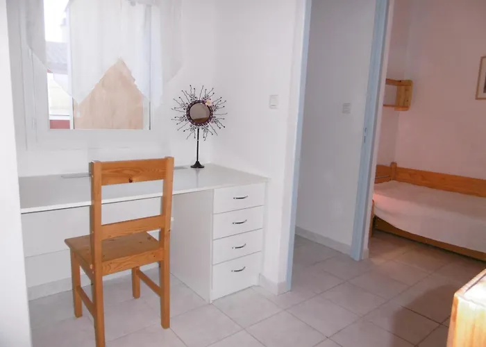 Villa 7 Pers, A 400m, 3 Ch, Terrasses, Parking, Proche Commerces Et Loisirs - Fr-1-795-44