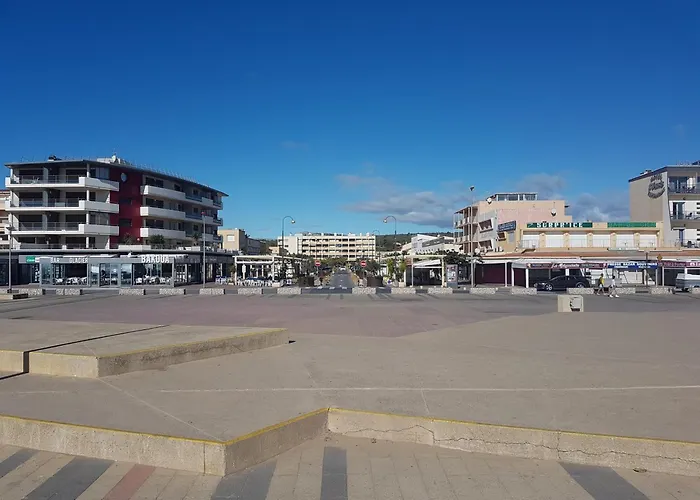 Villa 7 Pers, A 400m, 3 Ch, Terrasses, Parking, Proche Commerces Et Loisirs - Fr-1-795-44 Narbonne